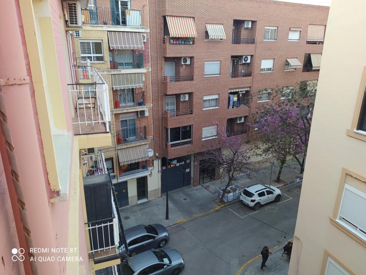 Burjassot Mestalla Валенсия Экстерьер фото